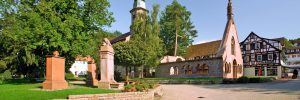 Klosteranlage und Fachwerkhäuser in Bad Herrenalb